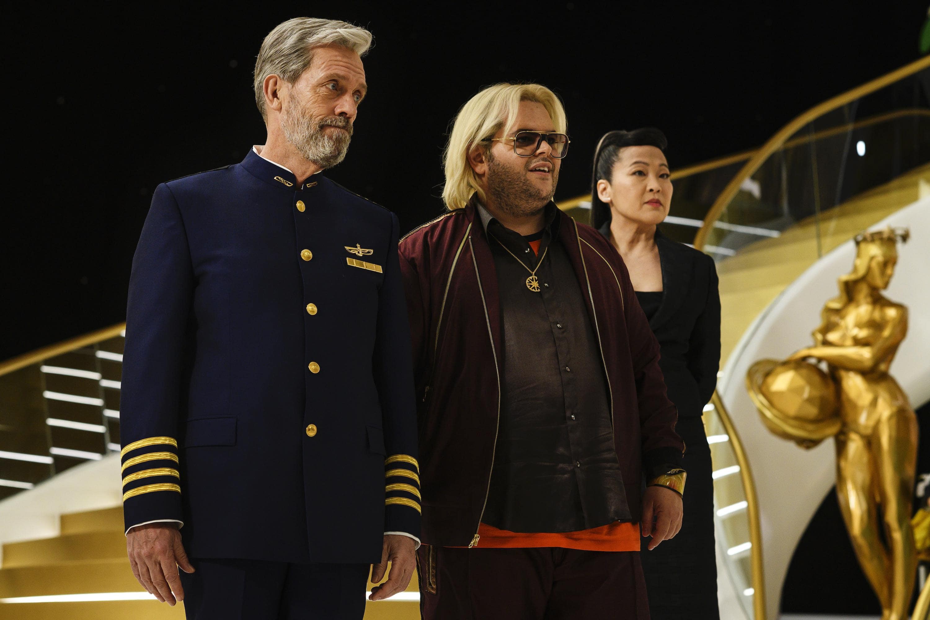 avenue-5-s01e01 (2)-min.jpg