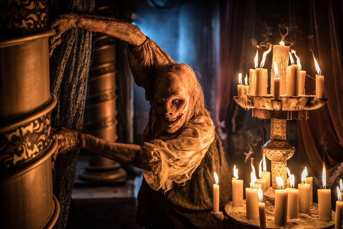 baba-yaga-hellboy (1).jpg