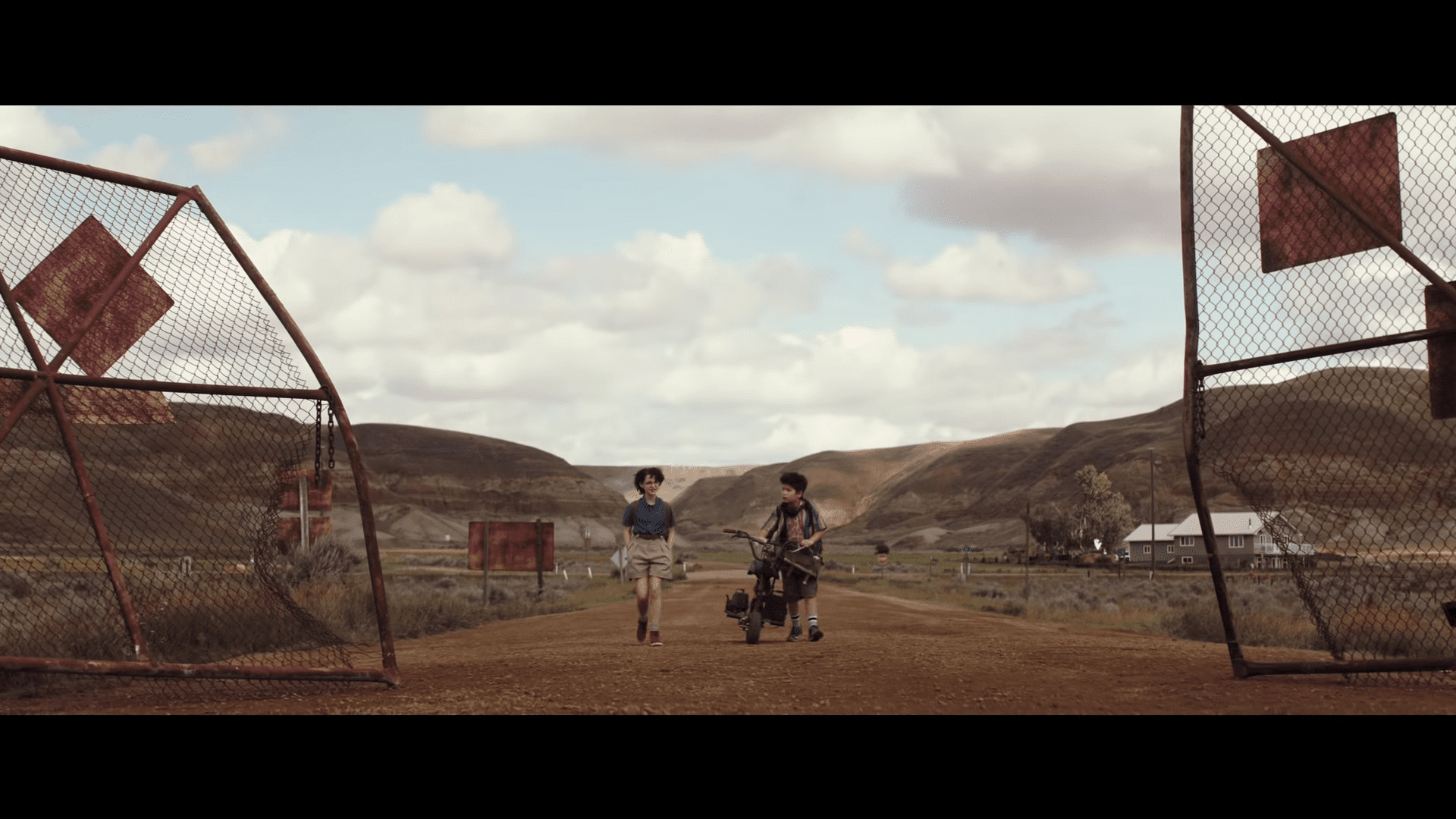 „Ghostbusters: Afterlife” – bohaterowie filmu na zdjęciach z pierwszego zwiastuna