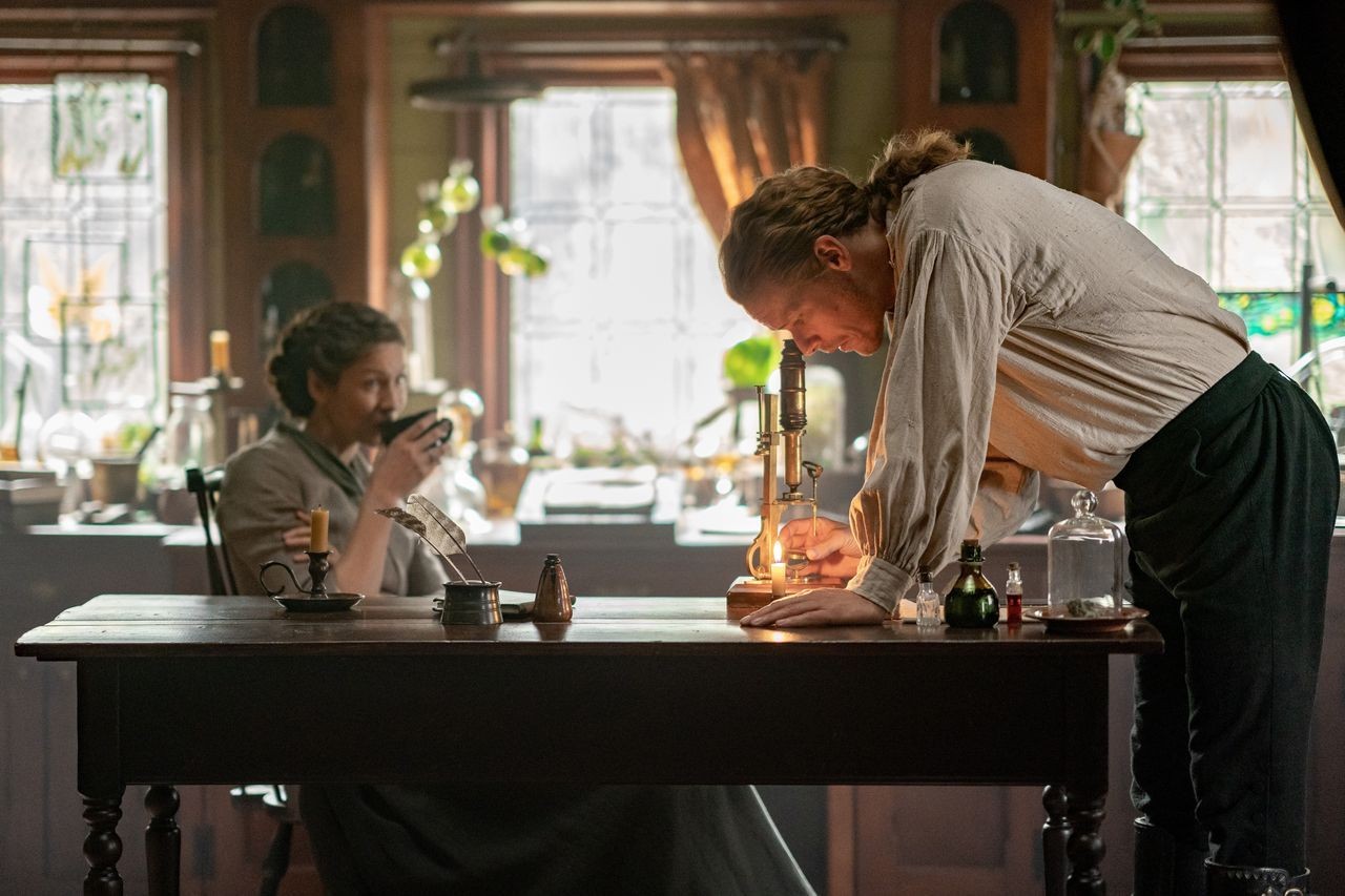 „Outlander” sezon 5 – zdjęcia z przedostatniego odcinka
