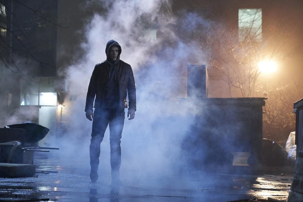 titans-s02e02 (9).jpg