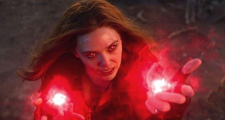 Elizabeth Olsen jako Scarlet Witch