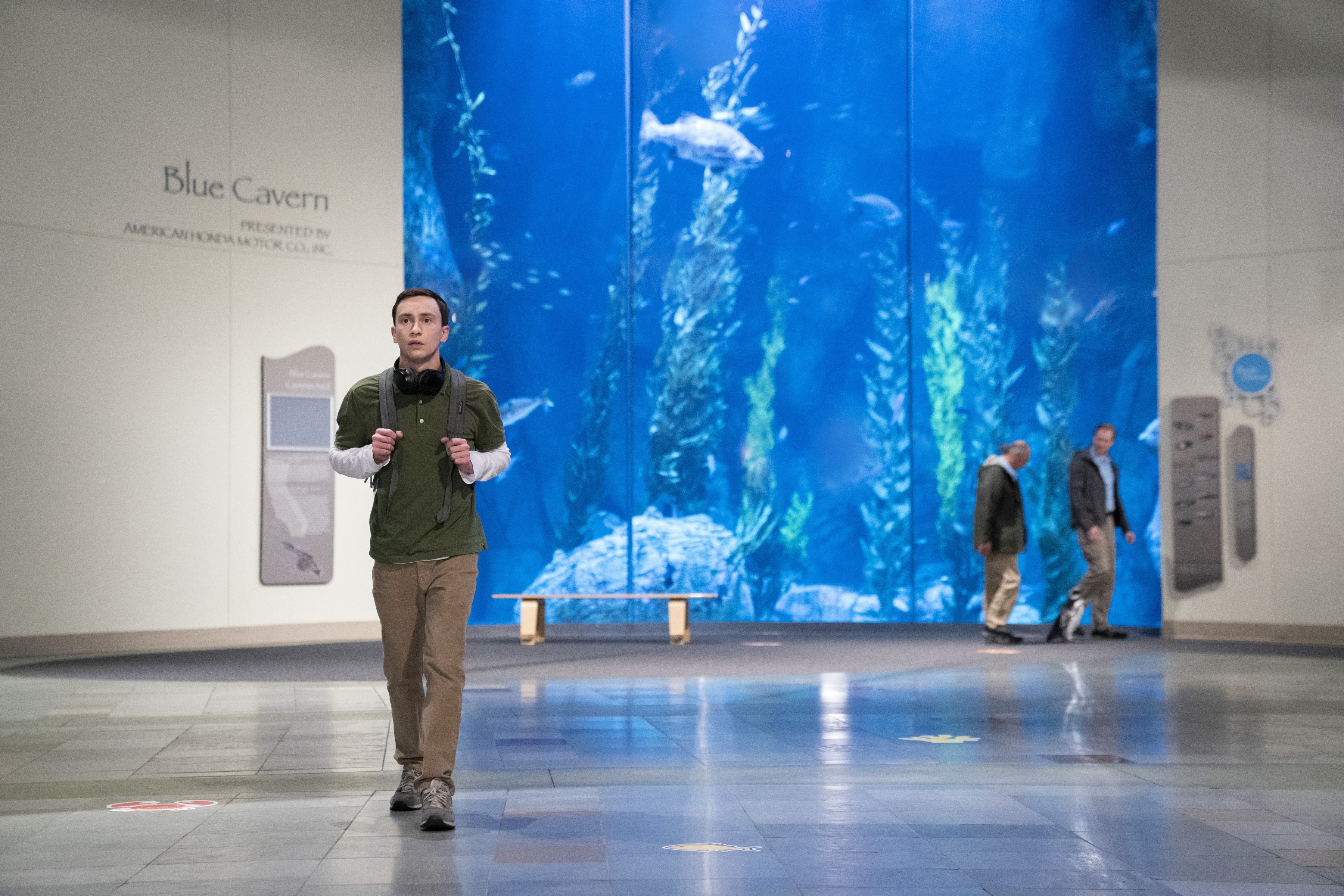 Keir Gilchrist jako Sam Gardner w serialu „Atypowy”