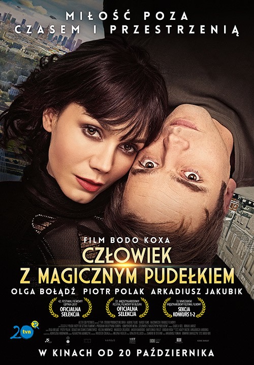 czlowiek-z-magicznym-pudelkiem-film-plakat.jpg