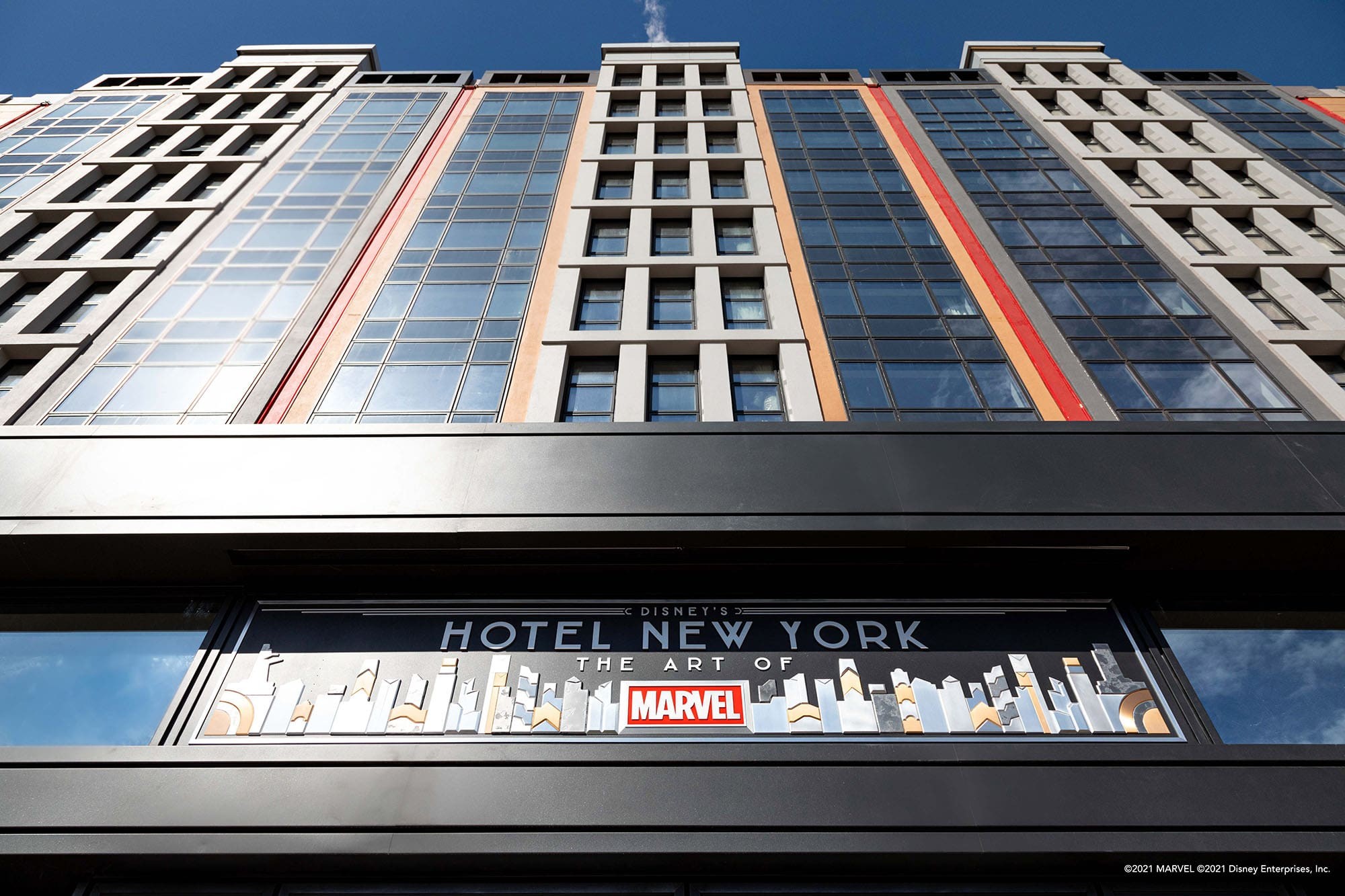 Disney's Hotel New York - The Art of Marvel-min.jpg