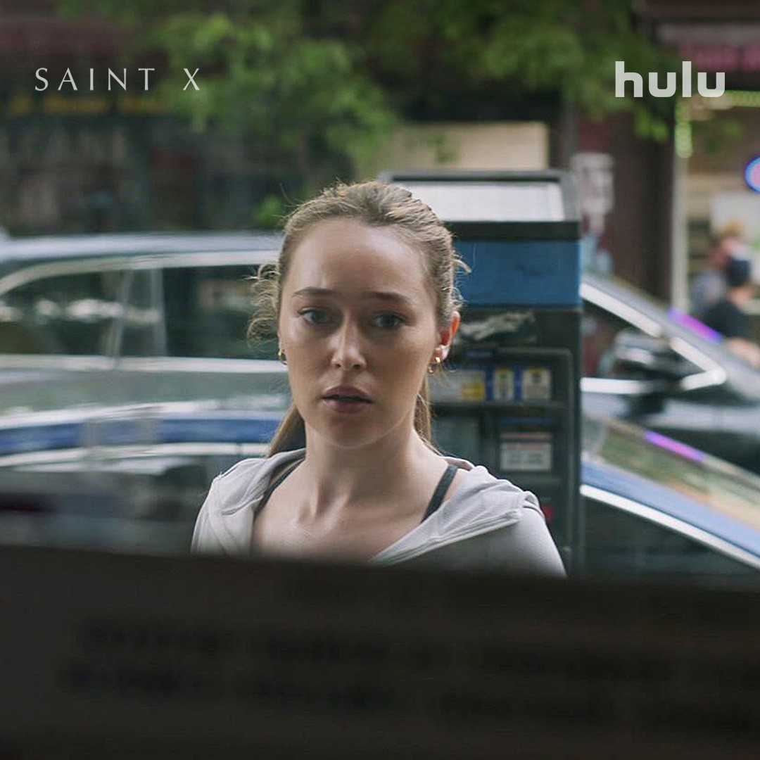 Alycia Debnam-Carey w serialu kryminalnym Saint X dla Hulu.jpg