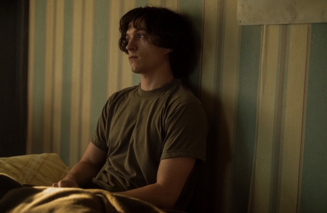 Tom Holland jako Billy Milligan w serialu The Crowded Room