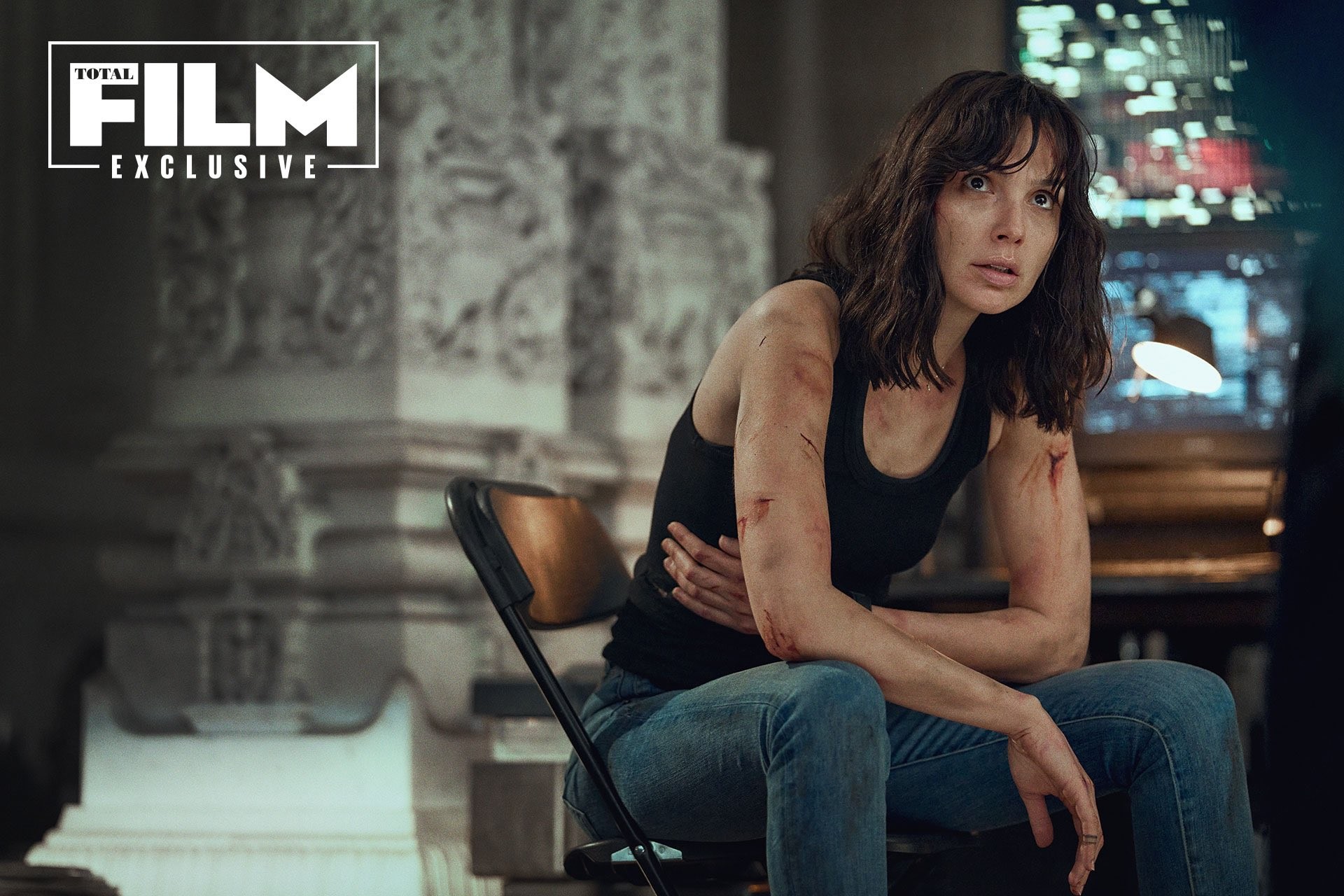 Gal Gadot w filmie Misja Stone za Netflix.jpg