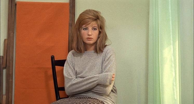 Kadr z filmu Czerwona pustynia za Cineriz.jpg