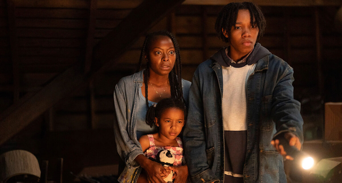 Kobieta w ogrodzie.jpg