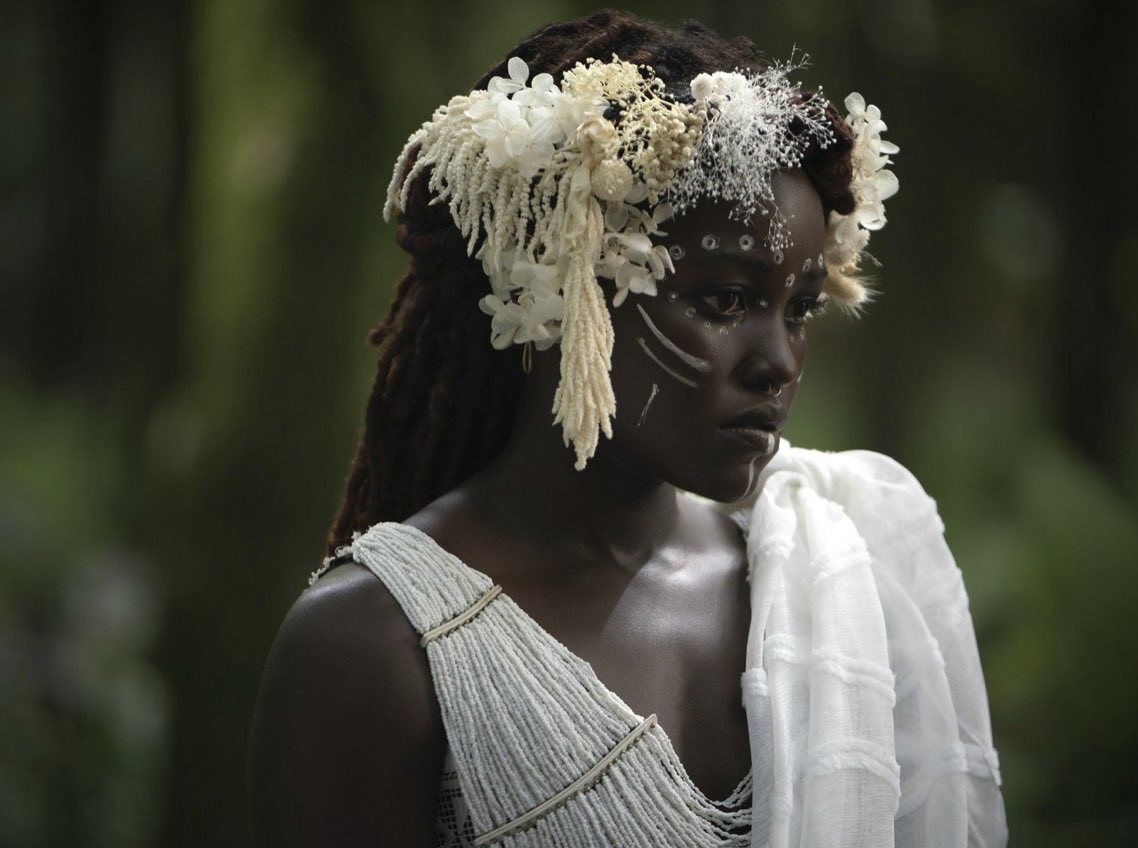 Lupita Nyongo jako Nakia w filmie Czarna Pantera: Wakanda w moim sercu dla Marvel.jpg 