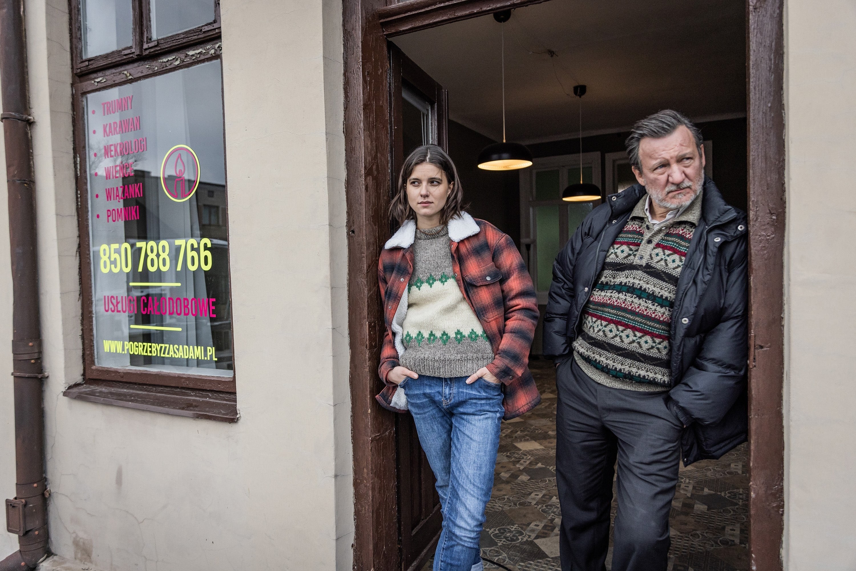 Karolina Bruchnicka i Robert Więckiewicz w serialu Minuta Ciszy dla CANAL+.jpg