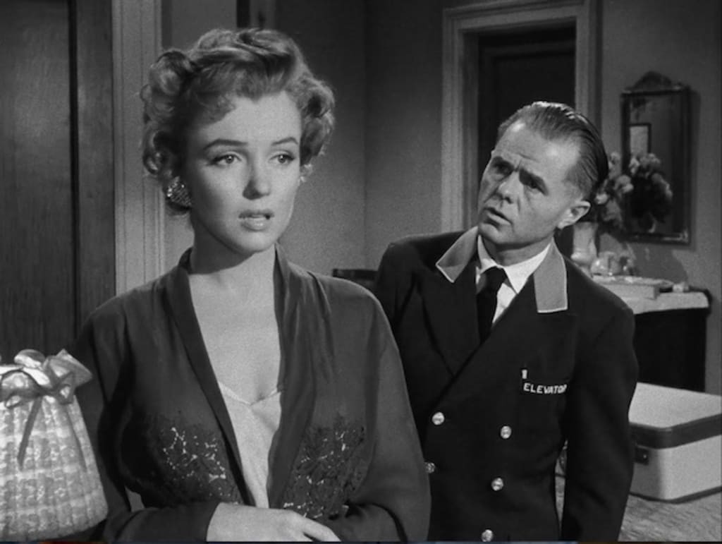 Marilyn Monroe i Elisha Cook Jr. w Proszę nie pukać.-min.jpg