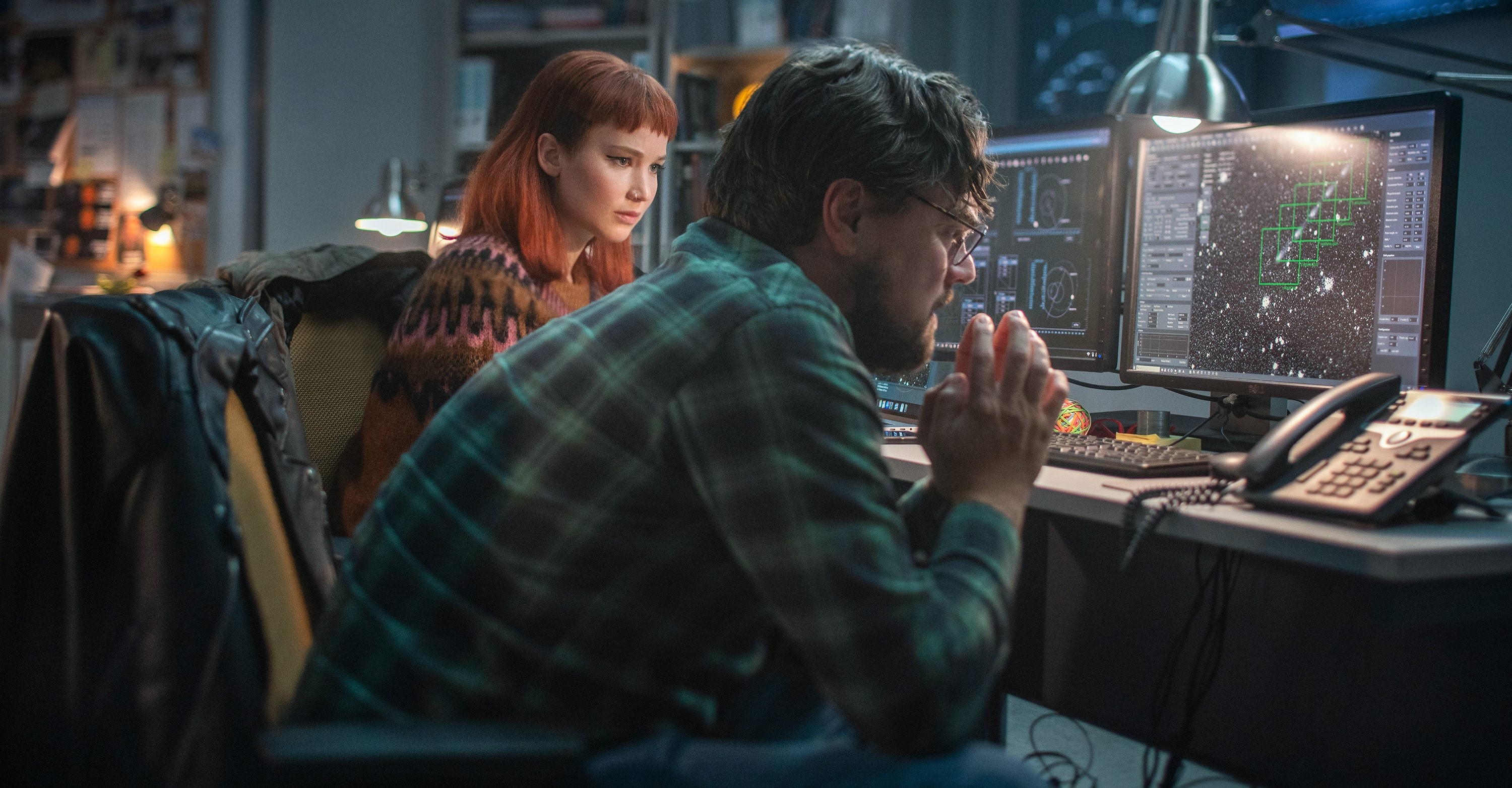 Nie patrz w górę Jennifer Lawrence i Leonardo DiCaprio