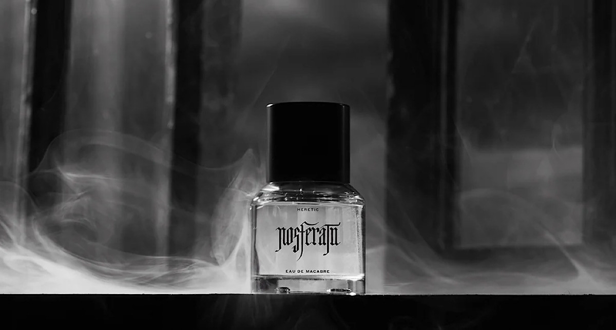 Nosferatu-perfumy-na-licencji-filmu-2.JPG
