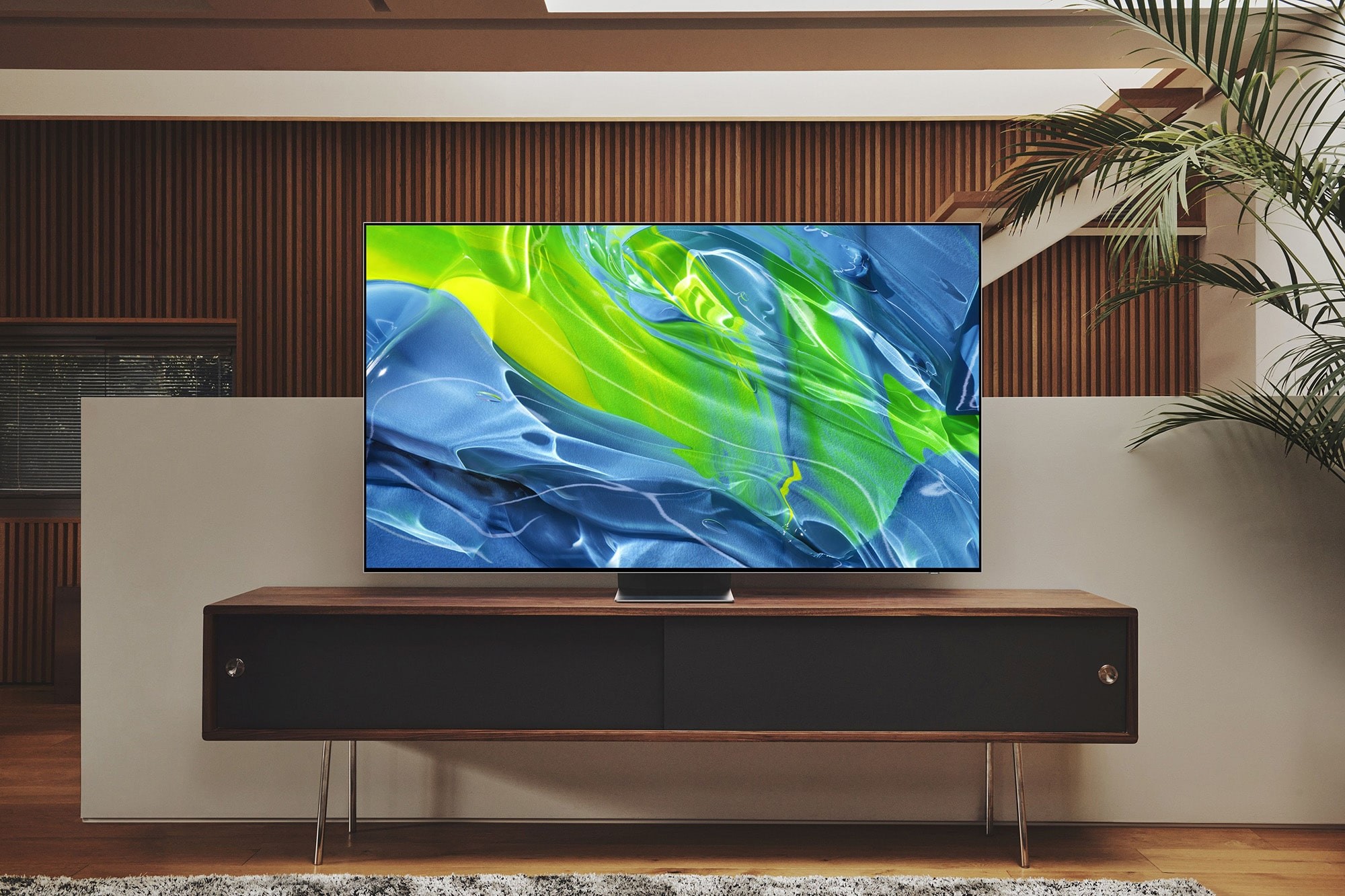 Samsung-TV-S95B-Lifestyle-Image-min.jpg